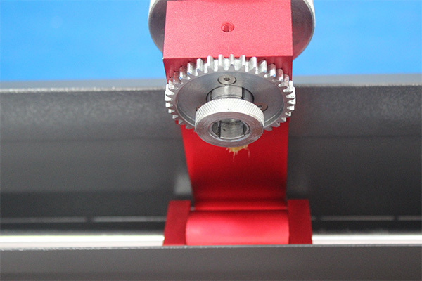 DIN Abrasion Test Machine ISO 4649 Compliant Textile Testing Instrument for Counting Results