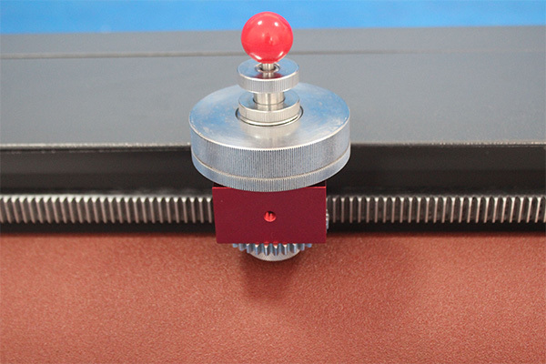 DIN Abrasion Test Machine ISO 4649 Compliant Textile Testing Instrument for Counting Results